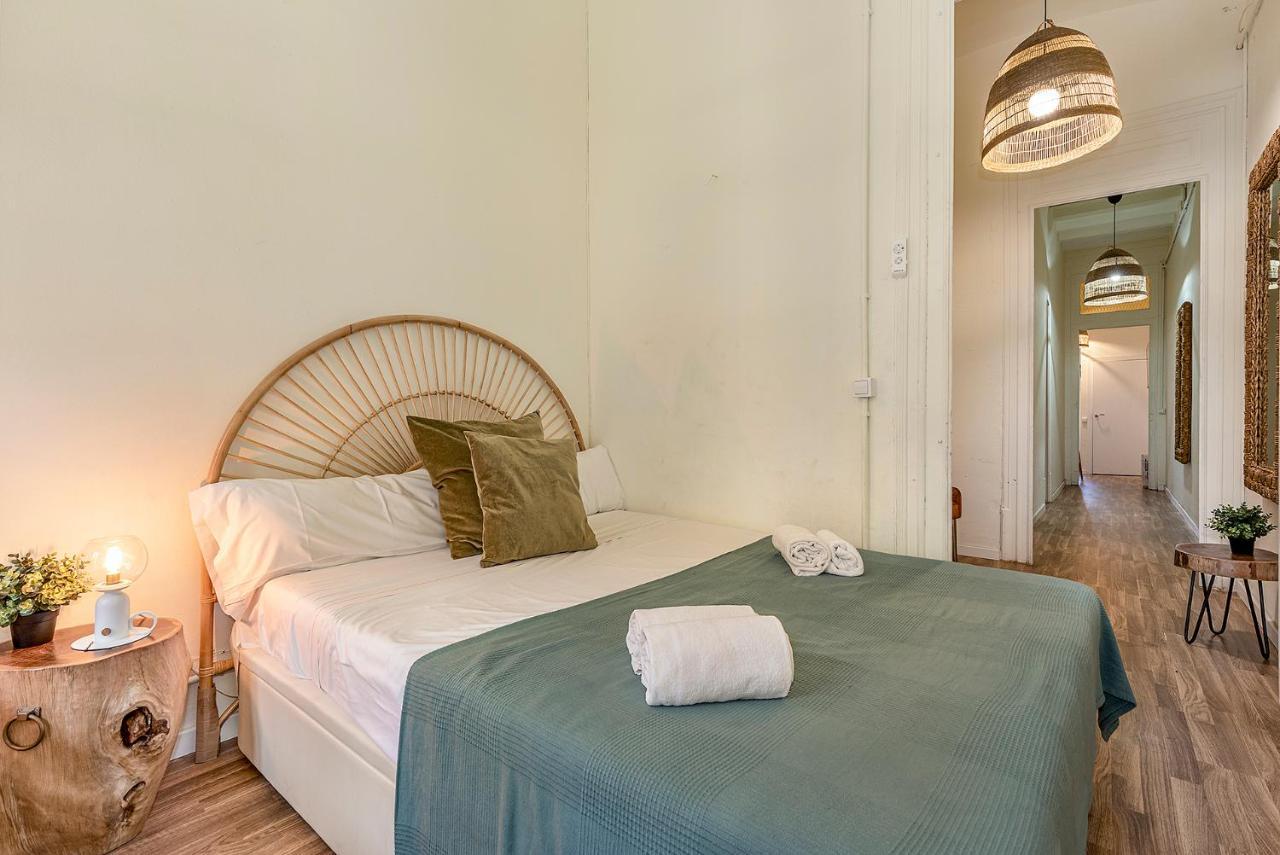Clandestino Suites Barcelona Bagian luar foto